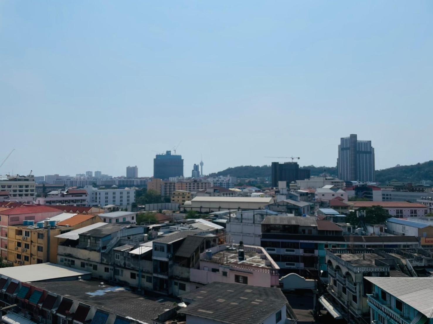 The Grand Day Night Hotell Pattaya Exteriör bild