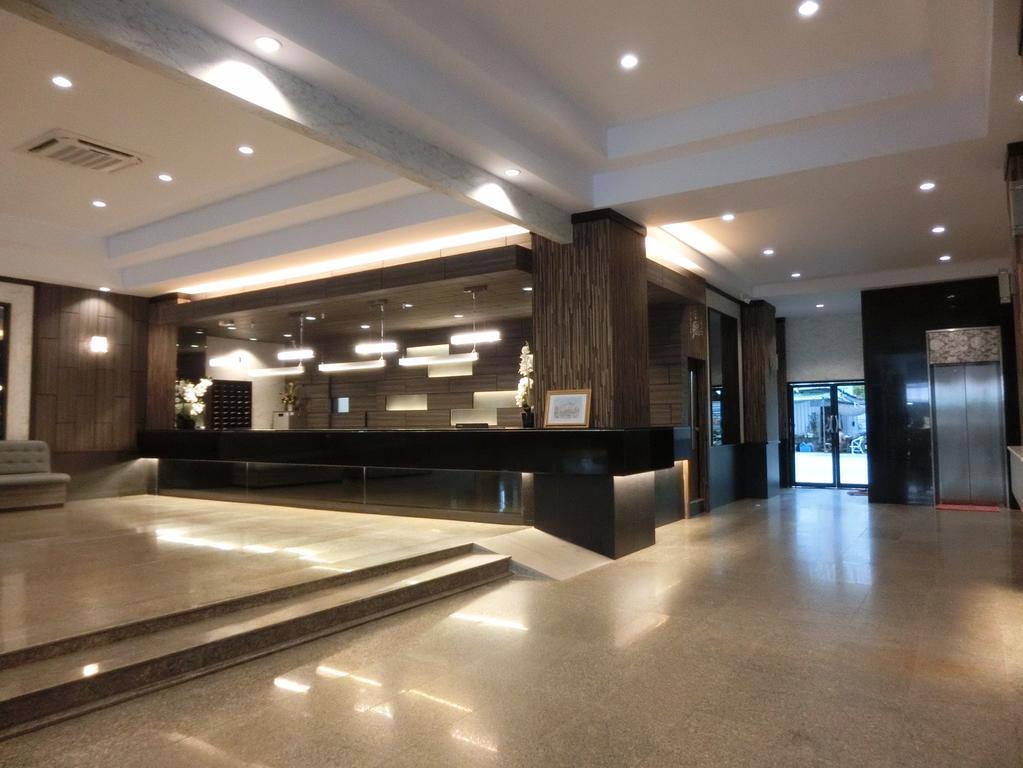 The Grand Day Night Hotell Pattaya Exteriör bild